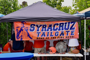 Enrique Cruz became the tailgate's sponsor thanks to his family and community involvement in Chicago.